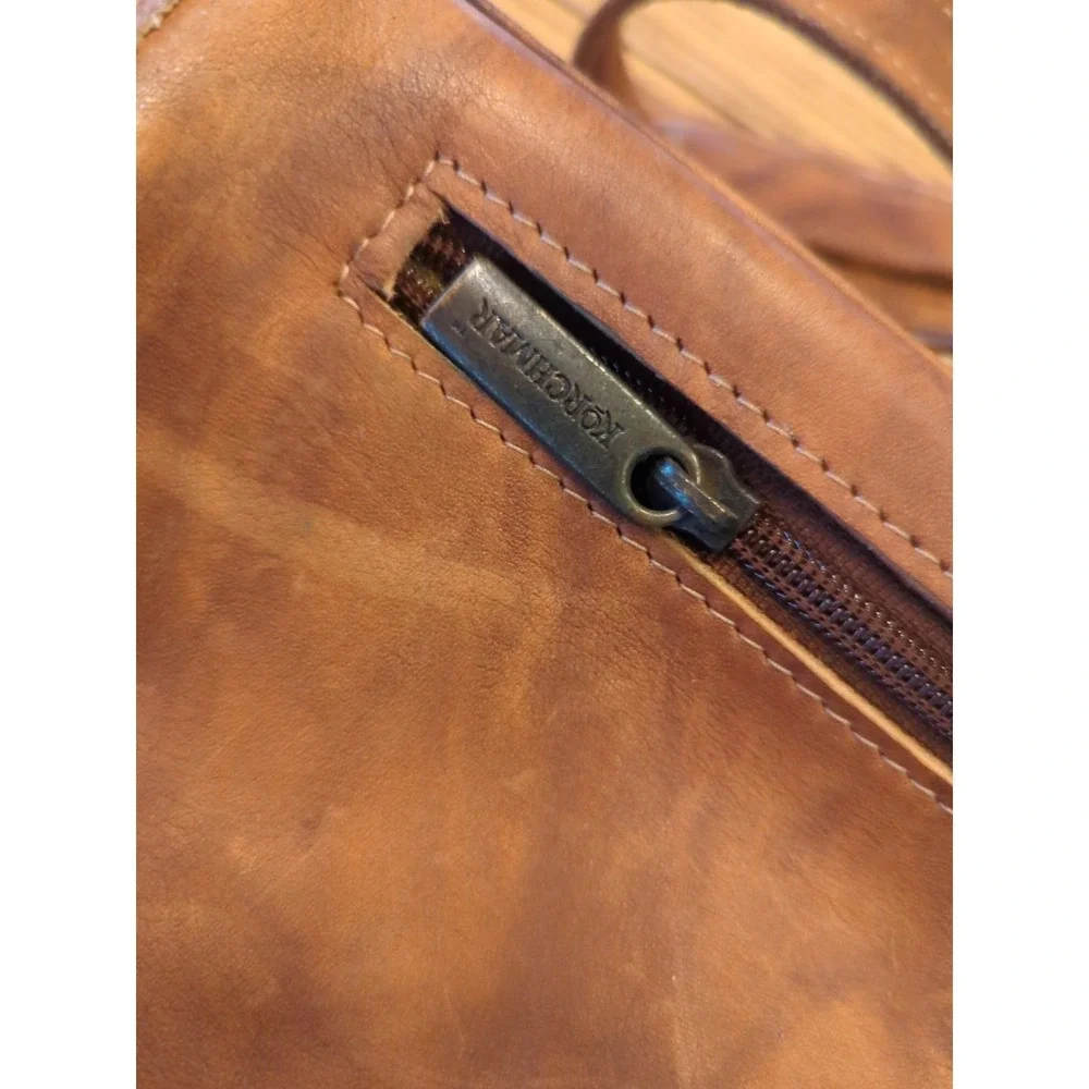 The Unbranded Brand piece absolutely